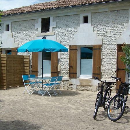 Chez Jousseaume Chambre D'Hotes Et Gites Saint-Ciers-Champagne Esterno foto